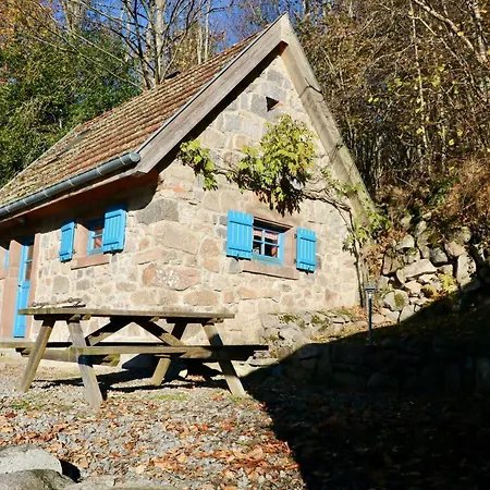 Holiday home Ancienne Petite Marcairerie De Montagne Renovee Cadre Rustique