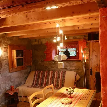 Ancienne Petite Marcairerie De Montagne Renovee Cadre Rustique Holiday home